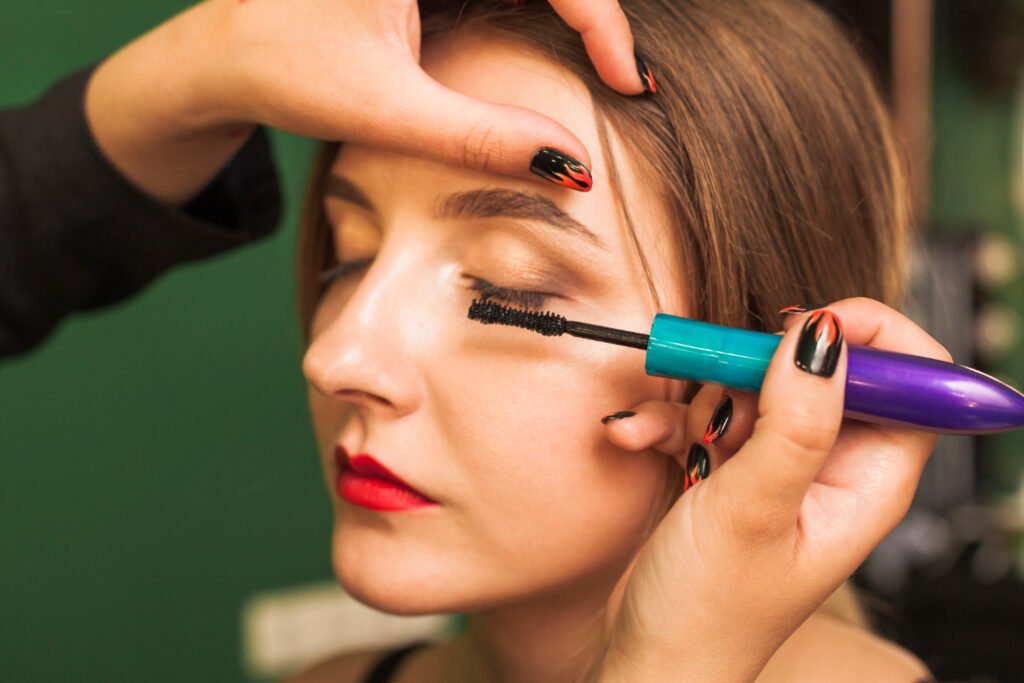 Lash Eyeliner Service Image